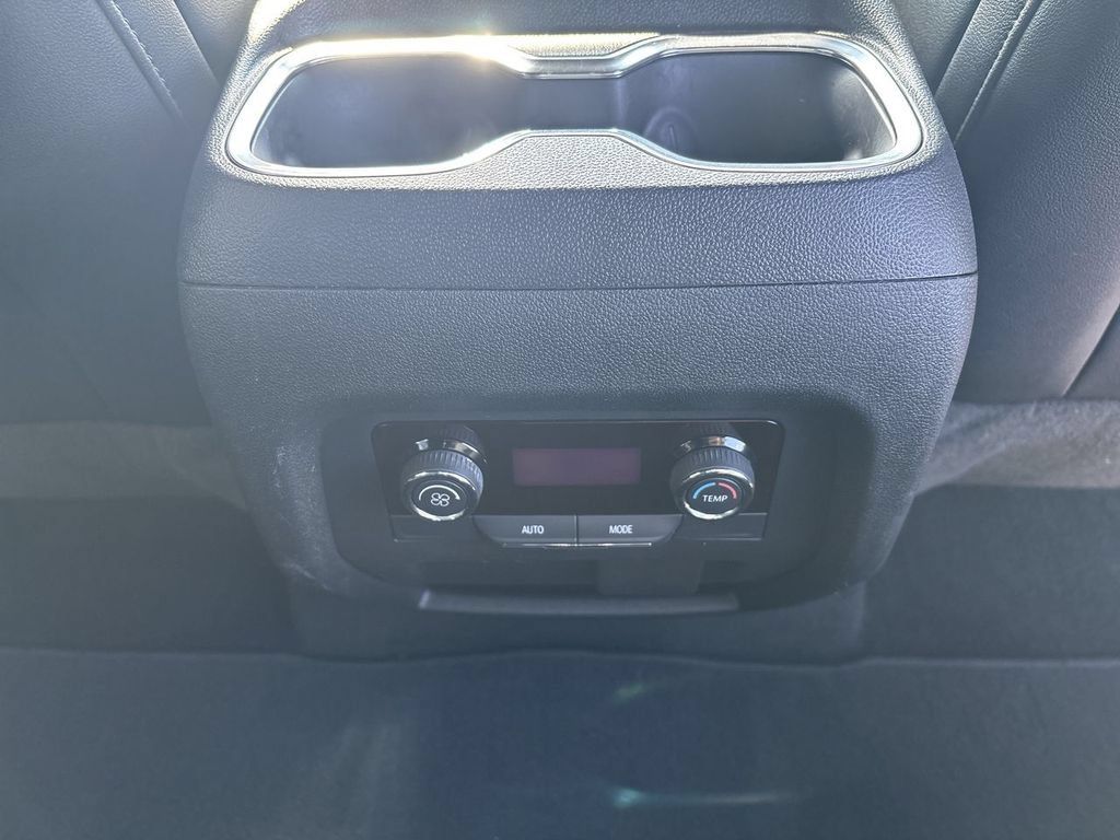 Certified 2024 Chevrolet Traverse Z71 w/ Enhanced Driving Package AWD/4WD image 25
