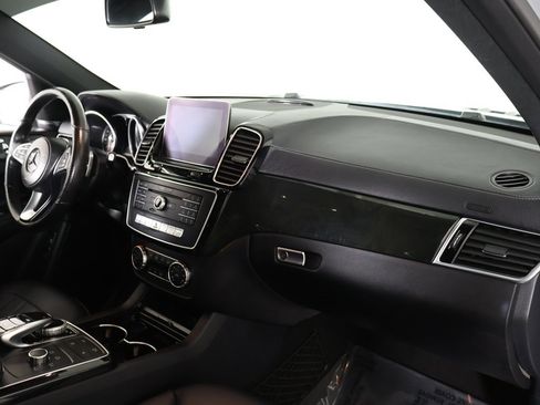 Used 2018 Mercedes-Benz GLS 450 4MATIC image 31