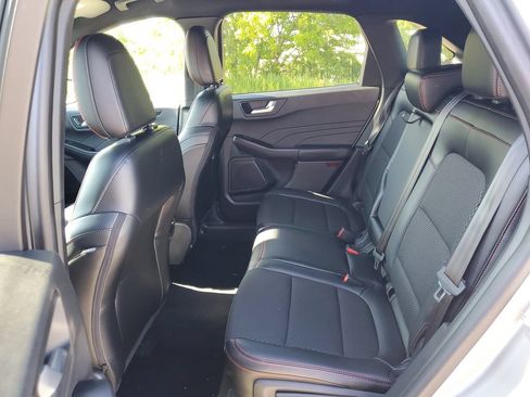 Used 2024 Ford Escape ST-Line w/ Tech Pack #1 AWD/4WD image 16