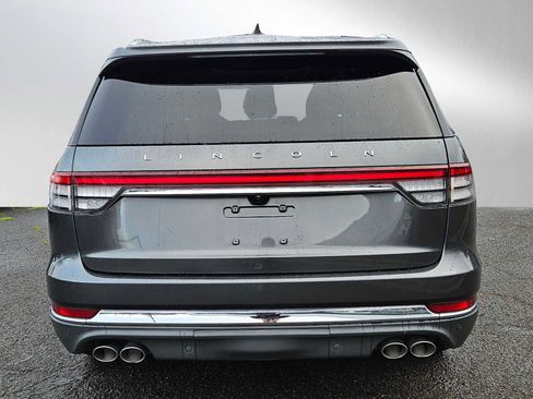 Used 2020 Lincoln Aviator Reserve w/ Equipment Group 202A image 4
