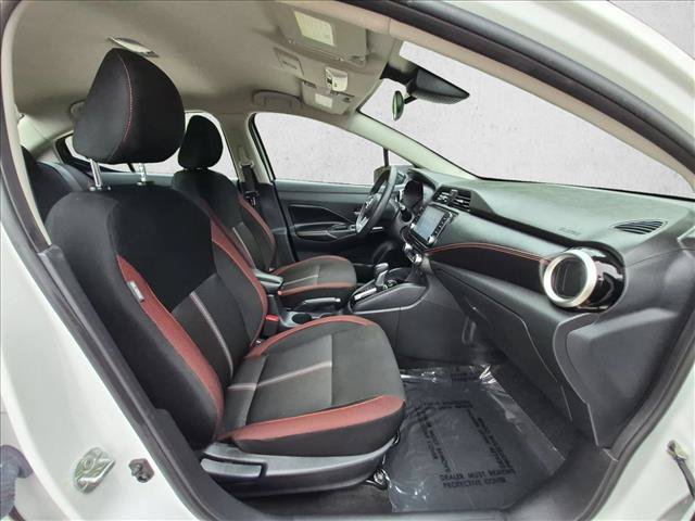 Used 2025 Nissan Versa SR FWD image 23