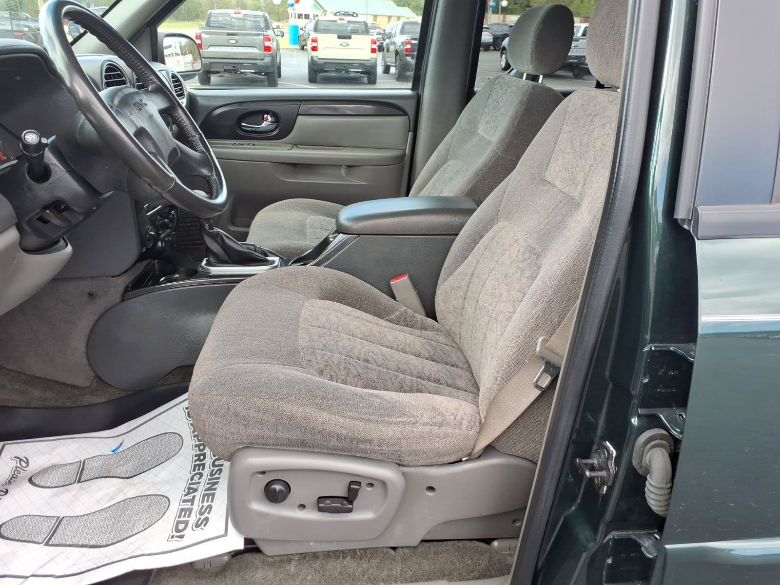 Used 2004 GMC Envoy SLE w/ Preferred Equipment Group AWD/4WD image 11