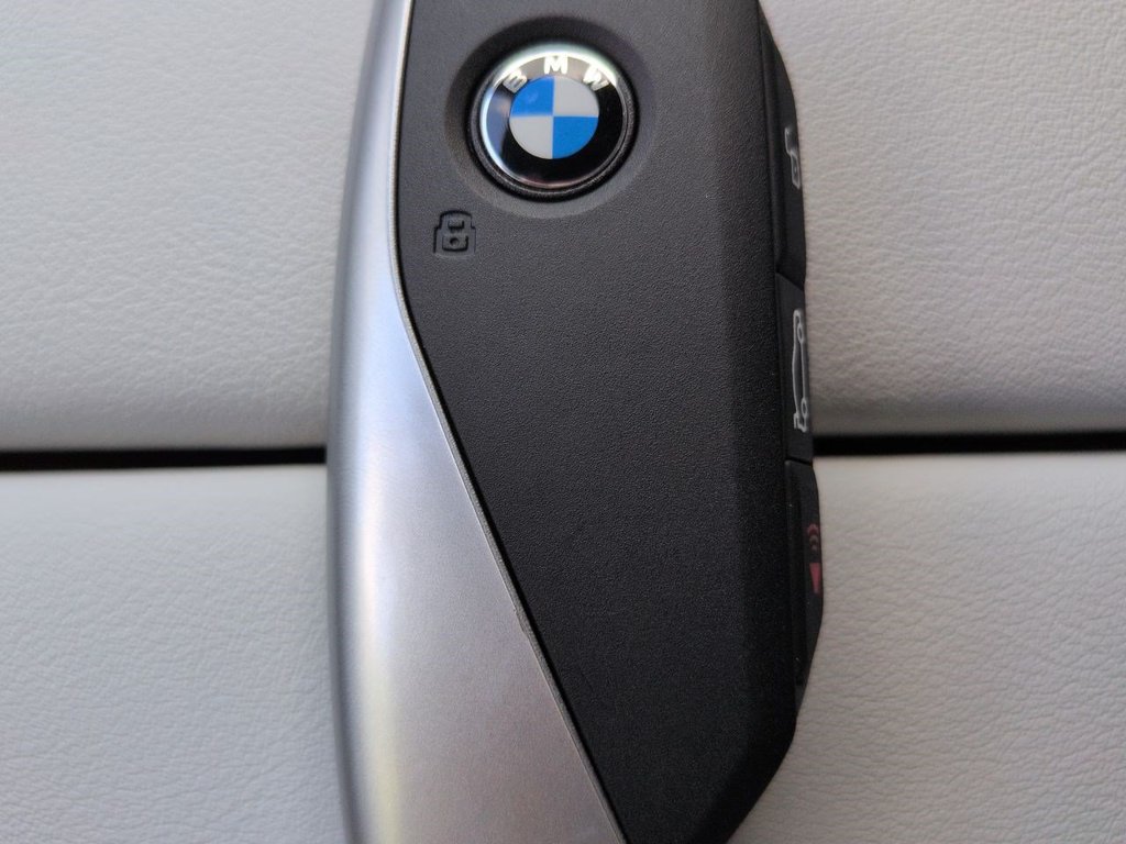 New 2026 BMW X5 xDrive40i w/ M Sport Package AWD/4WD image 30