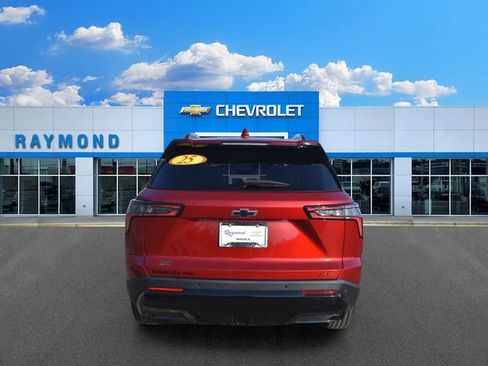 Certified 2025 Chevrolet Equinox RS AWD/4WD image 5