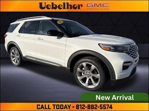 Used 2020 Ford Explorer Platinum w/ Premium Technology Package image 4