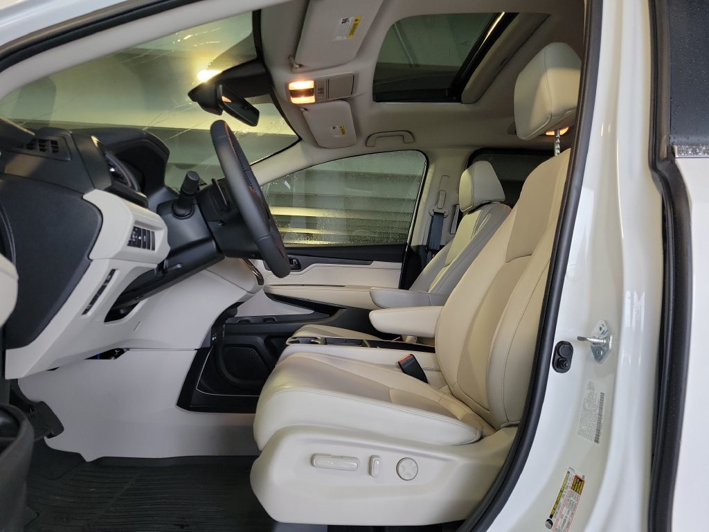 Certified 2026 Honda Odyssey EX-L image 24