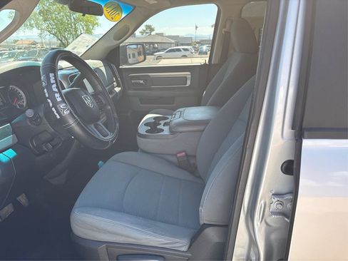 Used 2013 RAM 1500 Classic SLT RWD image 9