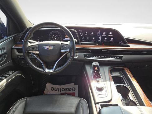 Used 2021 Cadillac Escalade ESV Premium Luxury w/ Driver Assist Tech Package AWD/4WD image 10