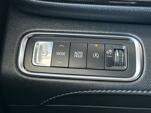 Certified 2026 Buick Enclave Preferred FWD image 38