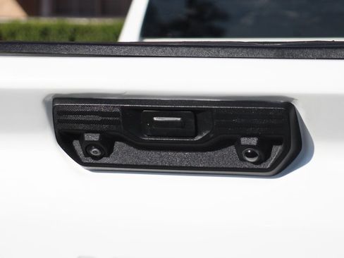 Used 2024 Chevrolet Silverado 2500 LT image 42