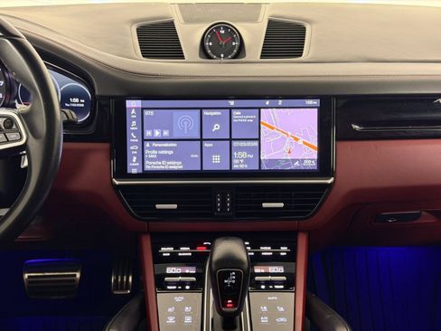 Used 2019 Porsche Cayenne S AWD/4WD image 17