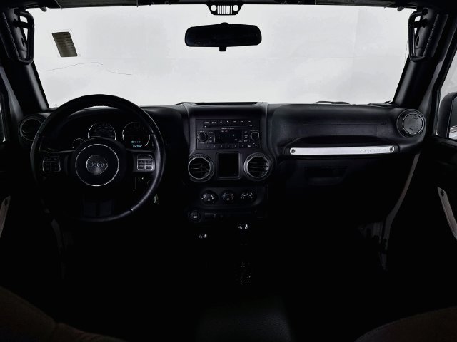 Used 2017 Jeep Wrangler Unlimited Sport w/ Connectivity Group AWD/4WD image 23