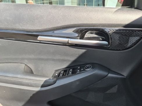 Used 2025 Kia Seltos S image 11