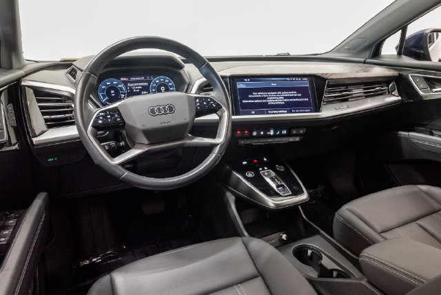 Used 2023 Audi Q4 e-tron Premium Plus w/ Premium Plus AWD/4WD image 7