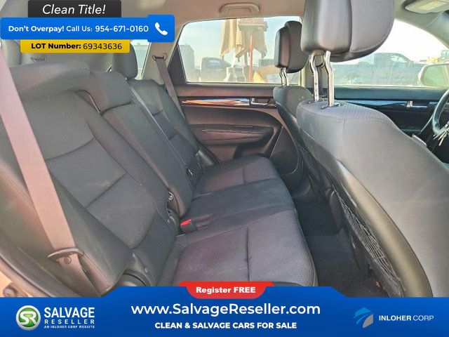 Used 2011 Kia Sorento LX AWD/4WD image 15