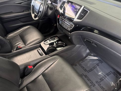 Used 2017 Honda Pilot Touring image 33