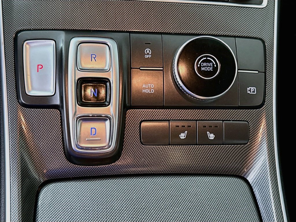 Used 2022 Hyundai Santa Fe SEL FWD image 19