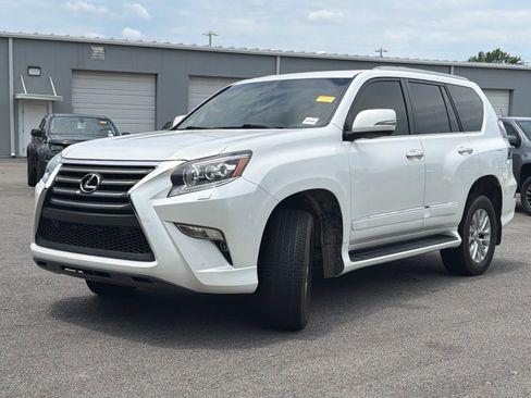 Used 2017 Lexus GX 460 Premium w/ Premium Package AWD/4WD image 7