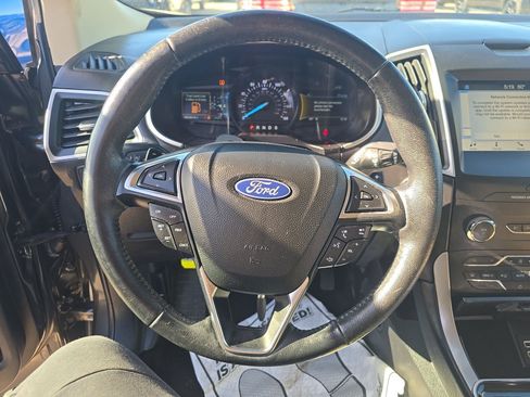 Used 2019 Ford Edge SEL w/ Equipment Group 201A AWD/4WD image 16
