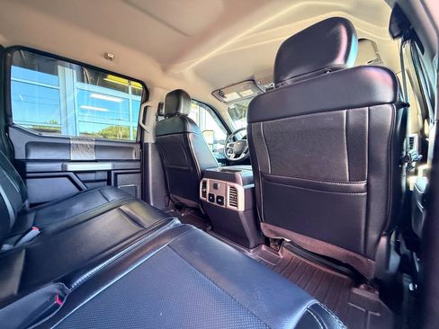 Used 2019 Ford F250 Lariat w/ Lariat Ultimate Package AWD/4WD image 43