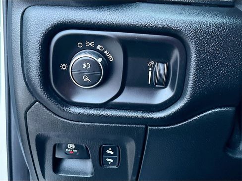 Used 2022 RAM 1500 Big Horn image 10