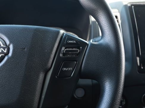 Used 2022 Nissan Frontier SV AWD/4WD image 14