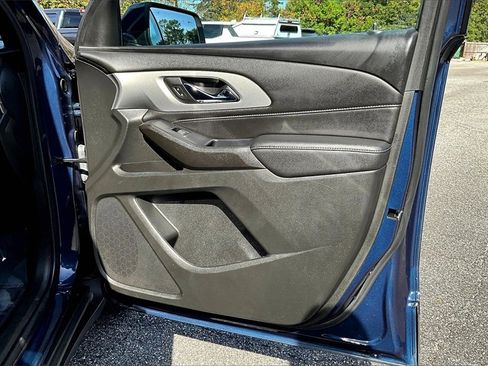 Certified 2022 Chevrolet Traverse LT image 25