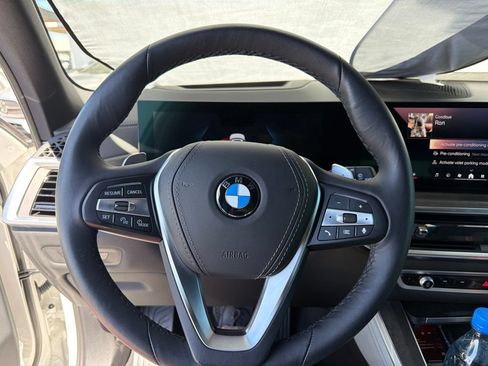 Used 2025 BMW X5 sDrive40i RWD image 10