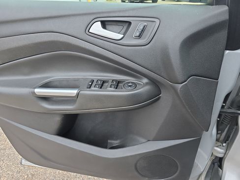 Used 2014 Ford Escape SE image 29