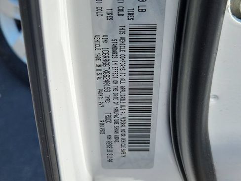 Used 2016 RAM 1500 Classic SLT RWD image 17