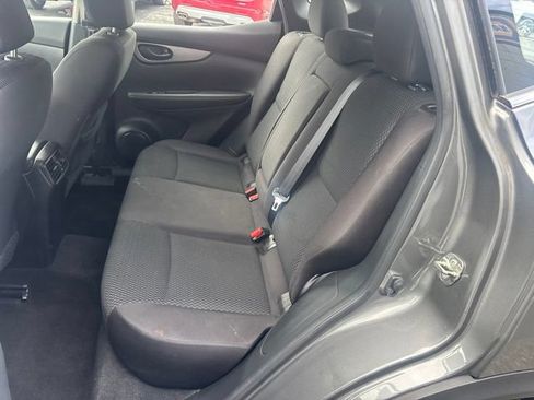Used 2018 Nissan Rogue Sport S w/ S Appearance Package AWD/4WD image 11