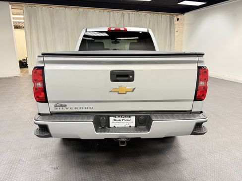 Used 2018 Chevrolet Silverado 1500 Custom w/ Custom Value Package image 4