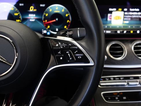 Used 2022 Mercedes-Benz E 350 Sedan image 27