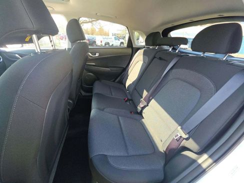 Used 2023 Hyundai Kona SEL image 11