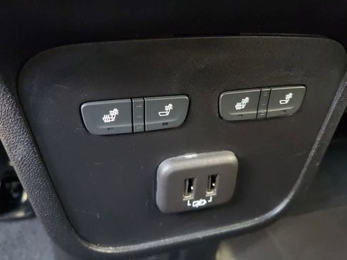 Used 2020 Chevrolet Equinox Premier image 12