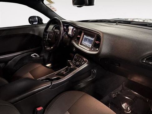 Used 2021 Dodge Challenger GT w/ Blacktop Package image 9