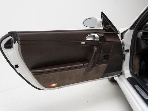 Used 2006 Porsche 911 Carrera RWD image 19