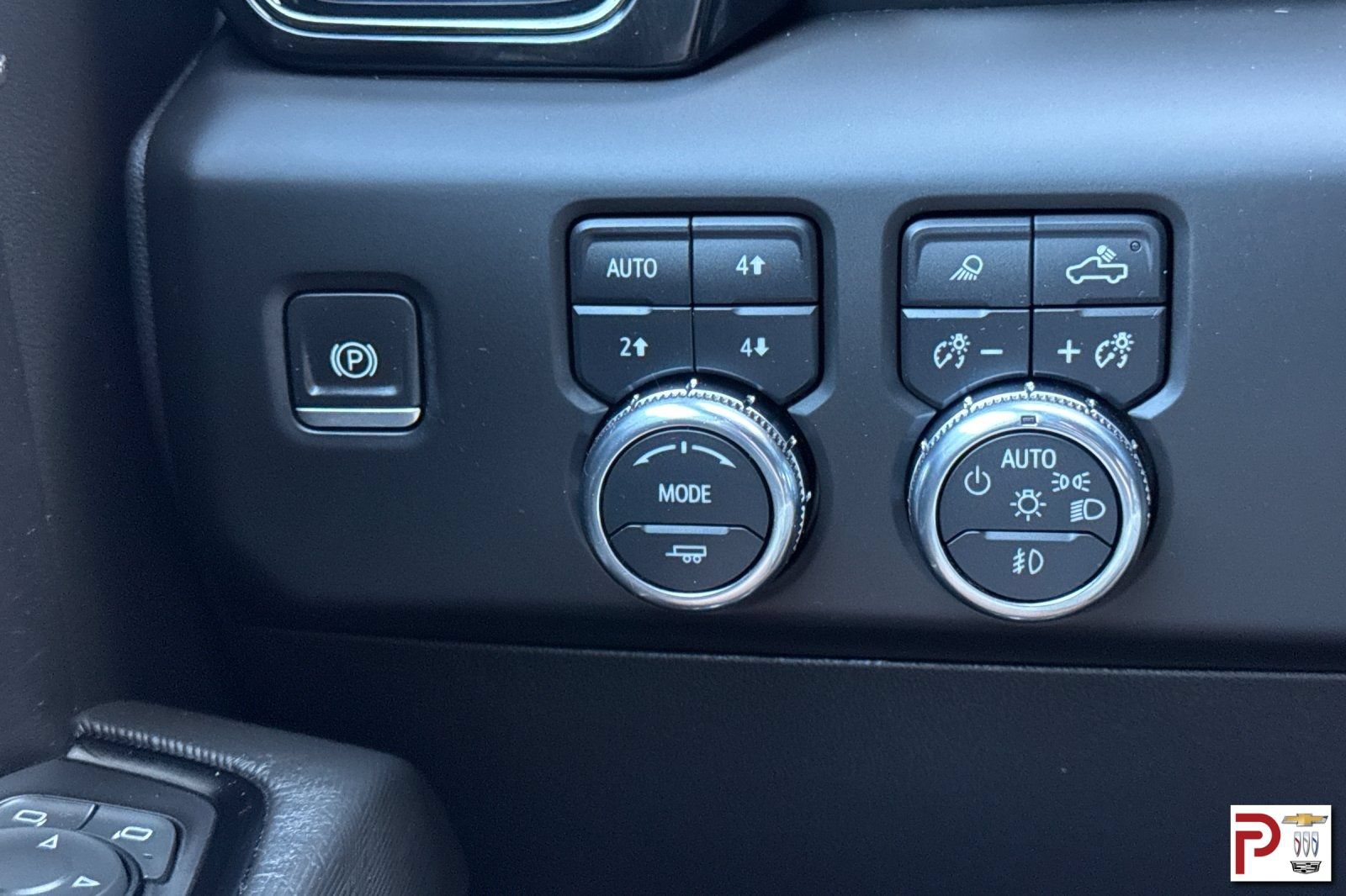 Used 2023 GMC Sierra 1500 AT4X AWD/4WD image 30