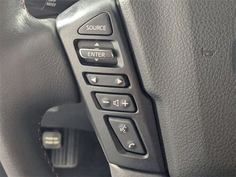 Used 2023 Nissan Titan PRO-4X w/ Pro-4x Convenience Package image 16