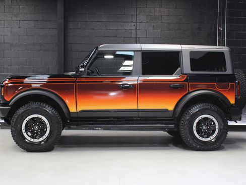 Used 2022 Ford Bronco Outer Banks w/ SASQUATCH PKG w/ Sasquatch Package image 3