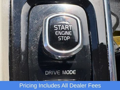 Used 2020 Volvo XC90 T6 R-Design w/ Protection Package Premier AWD/4WD image 15
