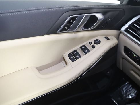 Used 2022 BMW X5 xDrive45e image 35
