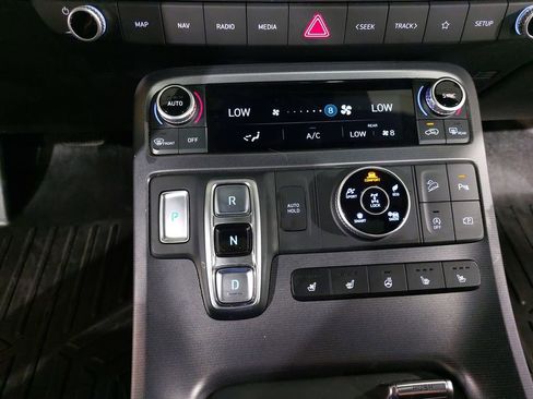 Used 2024 Hyundai Palisade Calligraphy AWD/4WD image 25