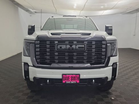 Used 2024 GMC Sierra 3500 Denali Ultimate image 5