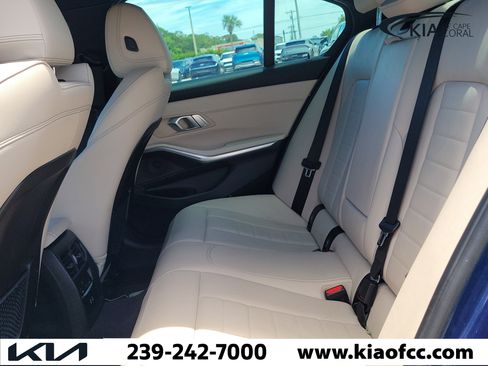 Used 2021 BMW 330i Sedan w/ Convenience Package RWD image 14