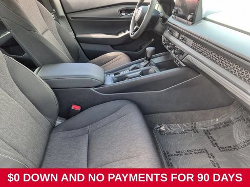 Used 2025 Honda Accord SE image 31