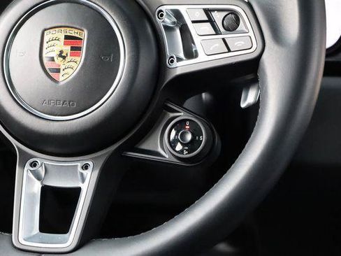 Used 2023 Porsche Cayenne Turbo AWD/4WD image 33