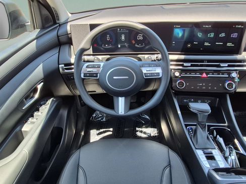 New 2026 Hyundai Tucson SEL FWD image 12