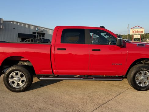 Used 2026 RAM 2500 Big Horn AWD/4WD image 16
