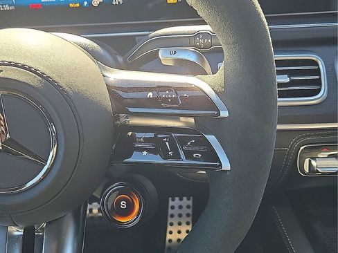 Used 2025 Mercedes-Benz GLE 53 AMG 4MATIC Coupe image 21